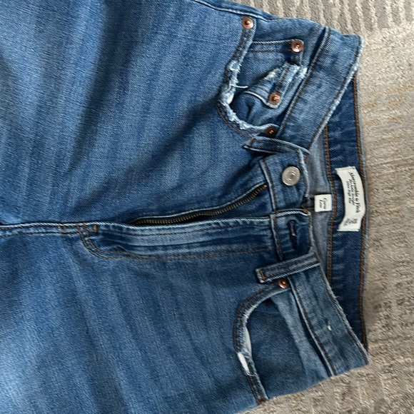 Abercrombie & Finch blue Curve jeans - Picture 3 of 4